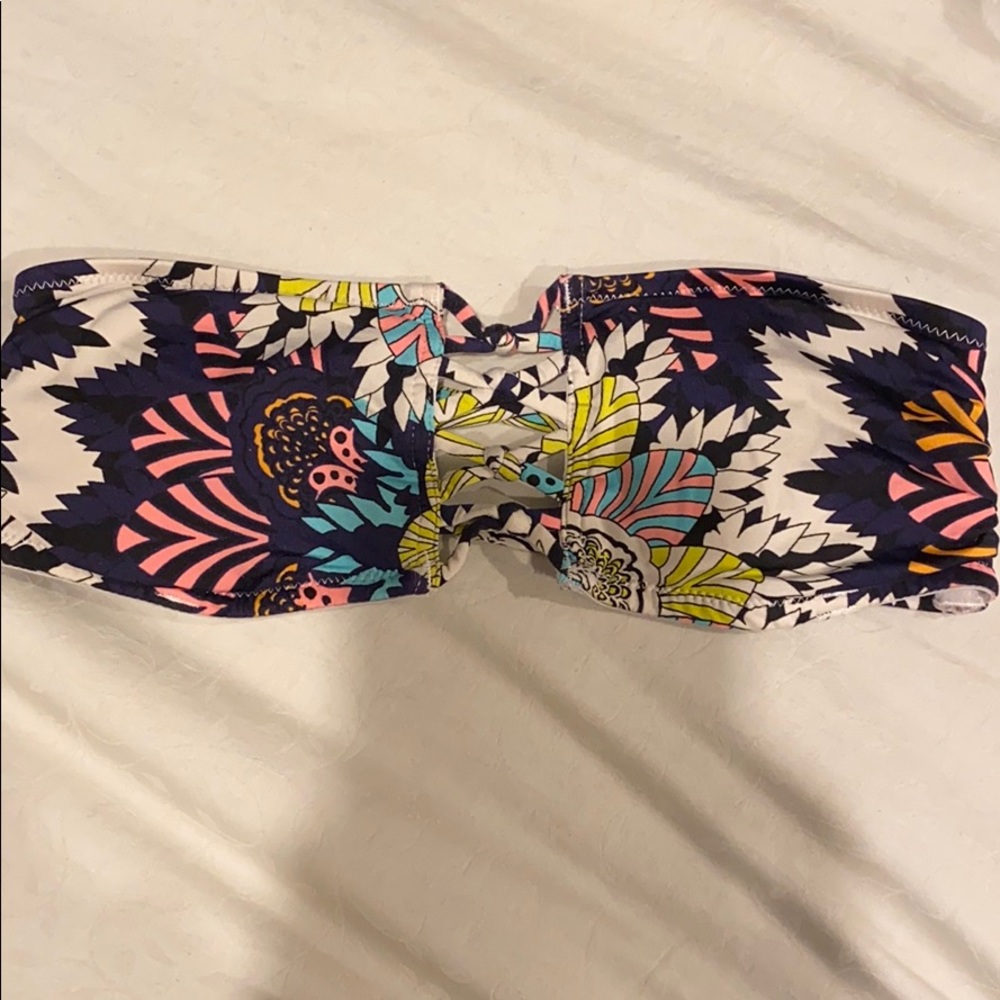 H&M bikini top size 4